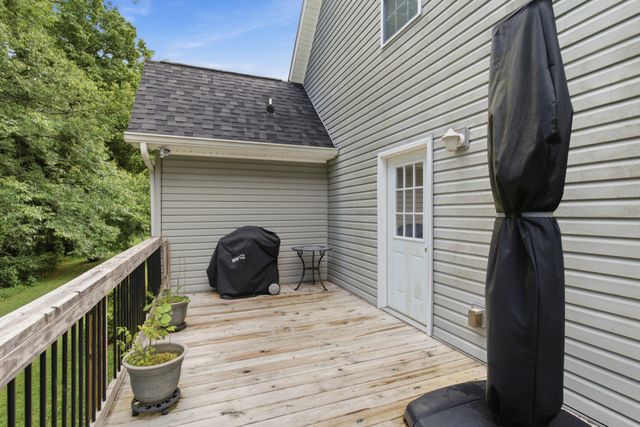 6367 Medley Amonette Rd, Buffalo Valley, TN 38548