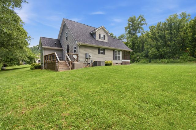 6367 Medley Amonette Rd, Buffalo Valley, TN 38548