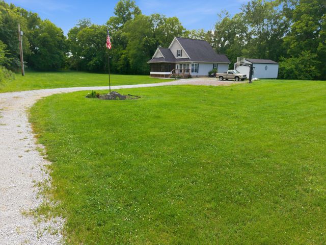 6367 Medley Amonette Rd, Buffalo Valley, TN 38548