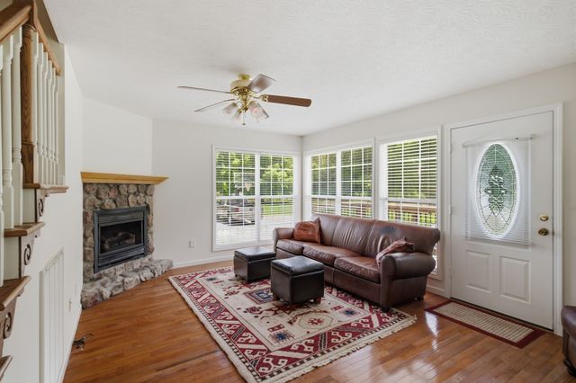 6367 Medley Amonette Rd, Buffalo Valley, TN 38548