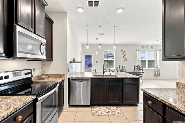 6187 Poinsettia, New Braunfels, TX 78132
