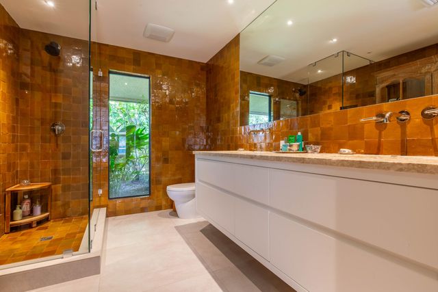 11669 Wimbledon Circle, Wellington, FL 33414