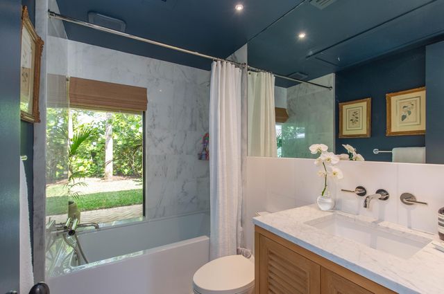 11669 Wimbledon Circle, Wellington, FL 33414