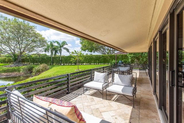 11669 Wimbledon Circle, Wellington, FL 33414
