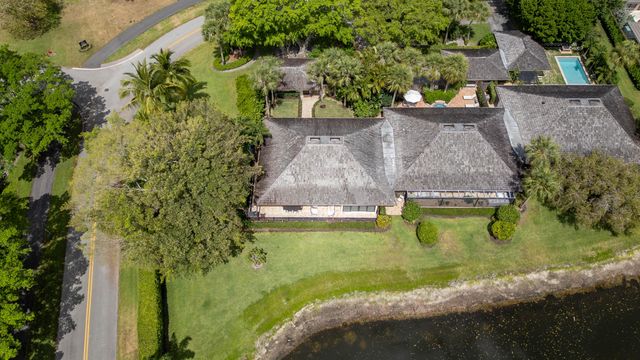 11669 Wimbledon Circle, Wellington, FL 33414