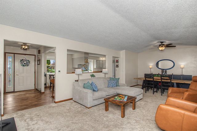 4203 Arizona Circle, Ames, IA 50014