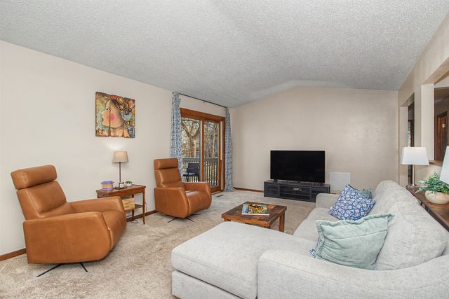 4203 Arizona Circle, Ames, IA 50014