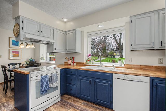 4203 Arizona Circle, Ames, IA 50014