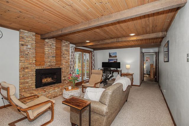 4203 Arizona Circle, Ames, IA 50014