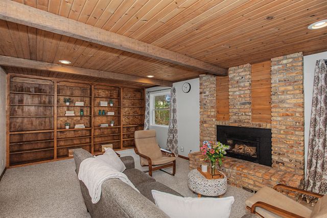 4203 Arizona Circle, Ames, IA 50014