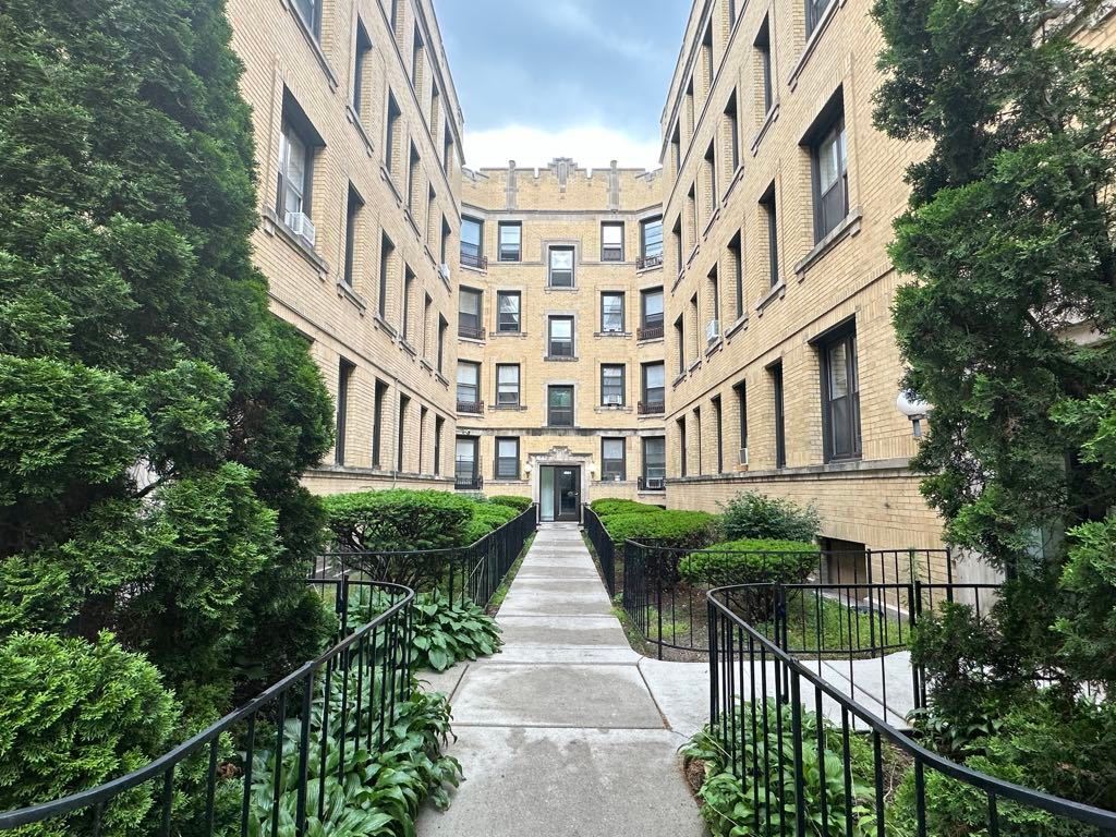 4606 N Beacon Street 3A, Chicago, IL 60640