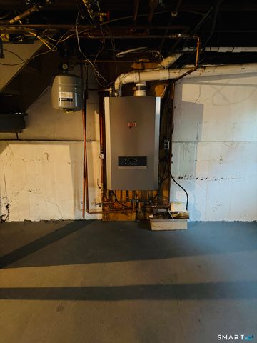 2672 Broadbridge Avenue, Stratford, CT 06614