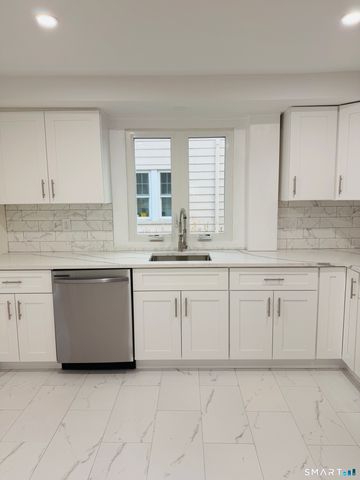 2672 Broadbridge Avenue, Stratford, CT 06614