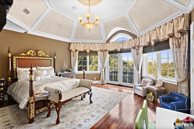 117 Truman Drive, Cresskill, NJ 07626