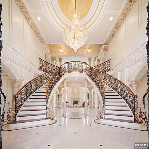 117 Truman Drive, Cresskill, NJ 07626