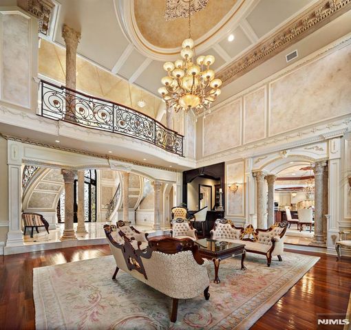 117 Truman Drive, Cresskill, NJ 07626