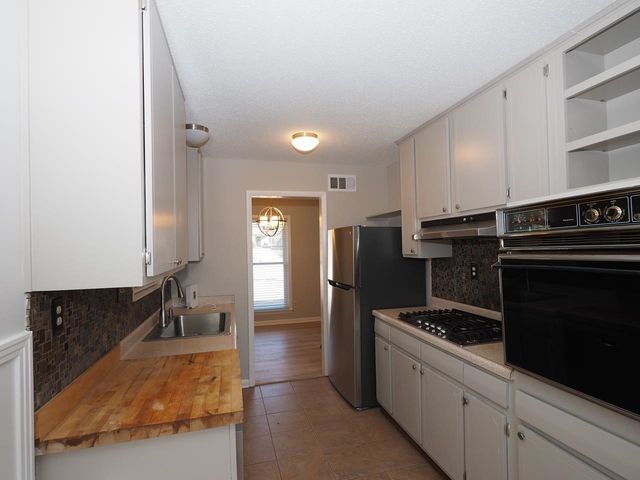 3825 RANGE LINE RD, Memphis, TN 38127