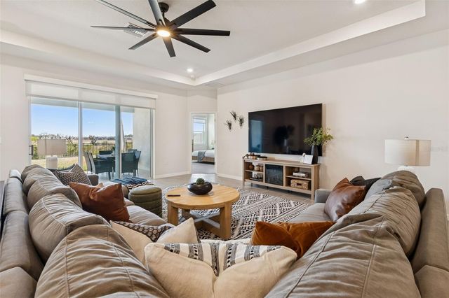 9882 SHORELINE VIEW WAY, Wesley Chapel, FL 33545