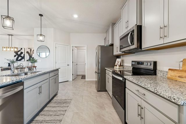 9882 SHORELINE VIEW WAY, Wesley Chapel, FL 33545