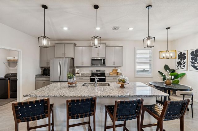 9882 SHORELINE VIEW WAY, Wesley Chapel, FL 33545