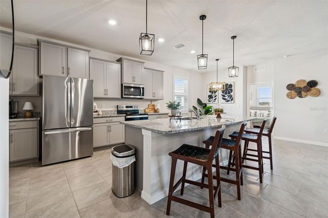 9882 SHORELINE VIEW WAY, Wesley Chapel, FL 33545