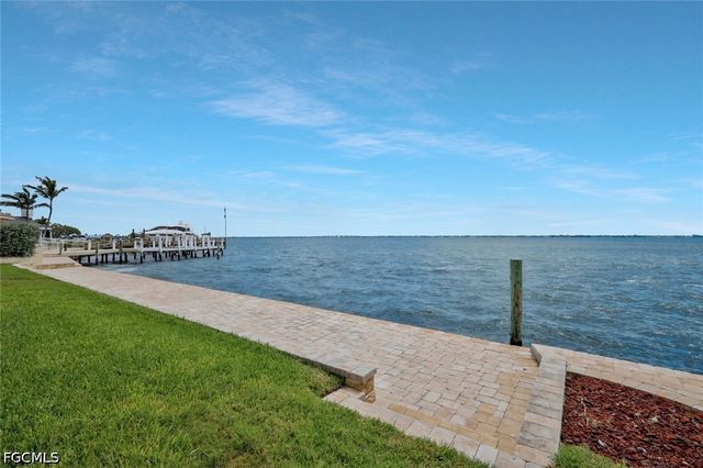 3111 SE 22nd PL, Cape Coral, FL 33904