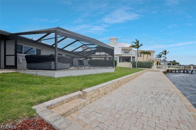 3111 SE 22nd PL, Cape Coral, FL 33904