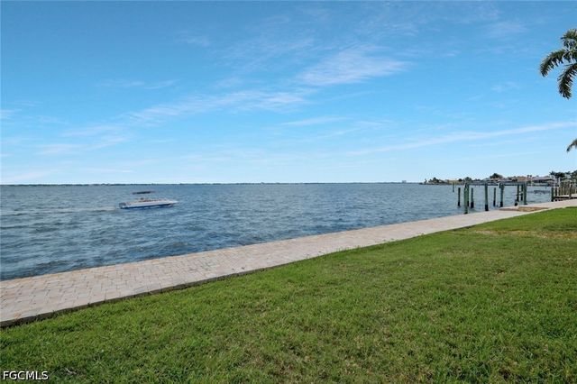 3111 SE 22nd PL, Cape Coral, FL 33904