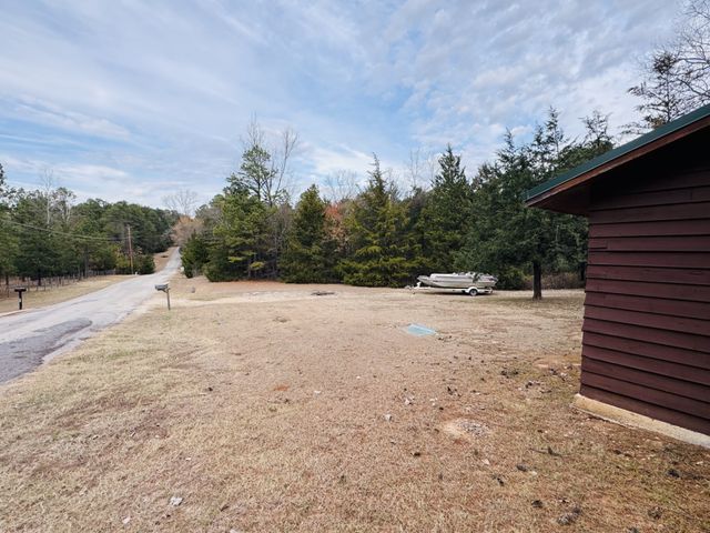 42 CR 35720, Powderly, TX 75473