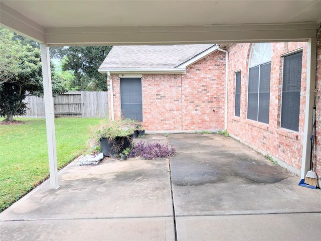 14411 Berrington Drive, Houston, TX 77083