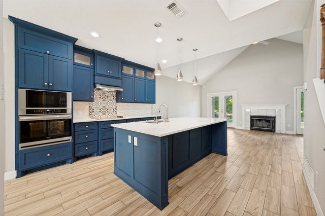 9426 Abbey Road, Irving, TX 75063