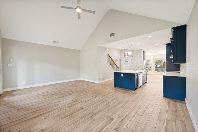 9426 Abbey Road, Irving, TX 75063