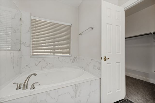 9426 Abbey Road, Irving, TX 75063