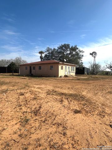 494 Mann, Poteet, TX 78065