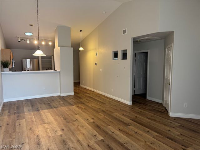 3400 Wexford Lane 102, Las Vegas, NV 89129