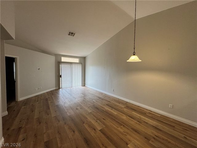 3400 Wexford Lane 102, Las Vegas, NV 89129