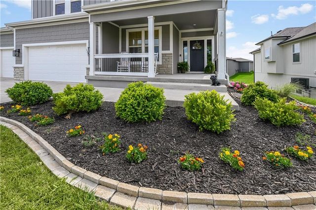 1334 N 161st Terrace, Basehor, KS 66007