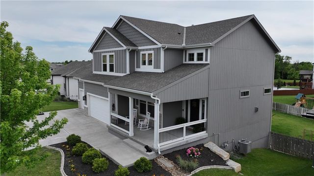 1334 N 161st Terrace, Basehor, KS 66007