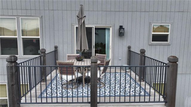 1334 N 161st Terrace, Basehor, KS 66007