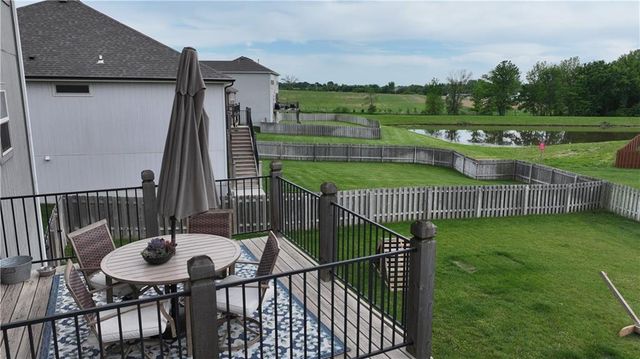 1334 N 161st Terrace, Basehor, KS 66007