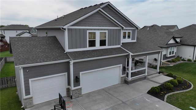 1334 N 161st Terrace, Basehor, KS 66007
