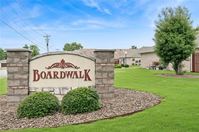 801 N 19th Street, Rogers, AR 72756