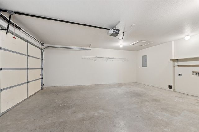 801 N 19th Street, Rogers, AR 72756