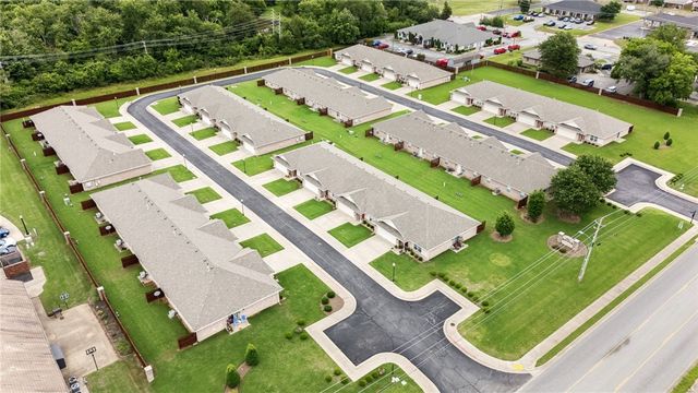 801 N 19th Street, Rogers, AR 72756