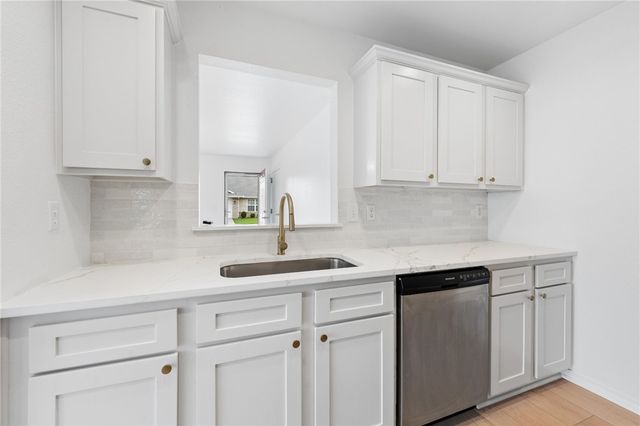 801 N 19th Street, Rogers, AR 72756