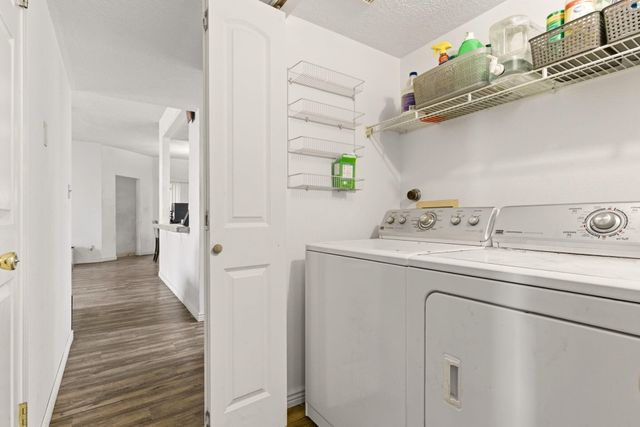 2809 El Tesoro Escondido NW, Albuquerque, NM 87120