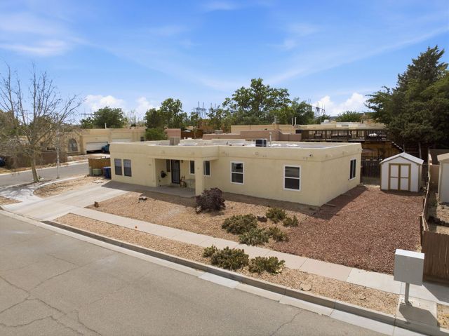 2809 El Tesoro Escondido NW, Albuquerque, NM 87120