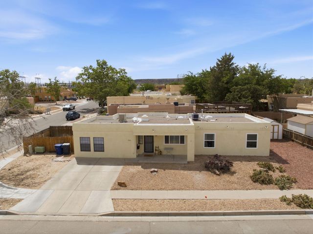 2809 El Tesoro Escondido NW, Albuquerque, NM 87120