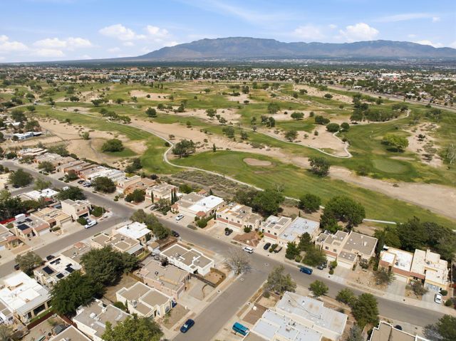 2809 El Tesoro Escondido NW, Albuquerque, NM 87120