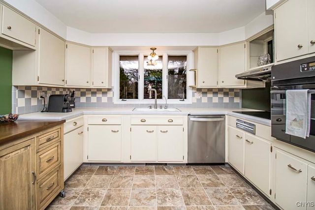 304 Sherbrooke Road, Manlius, NY 13104